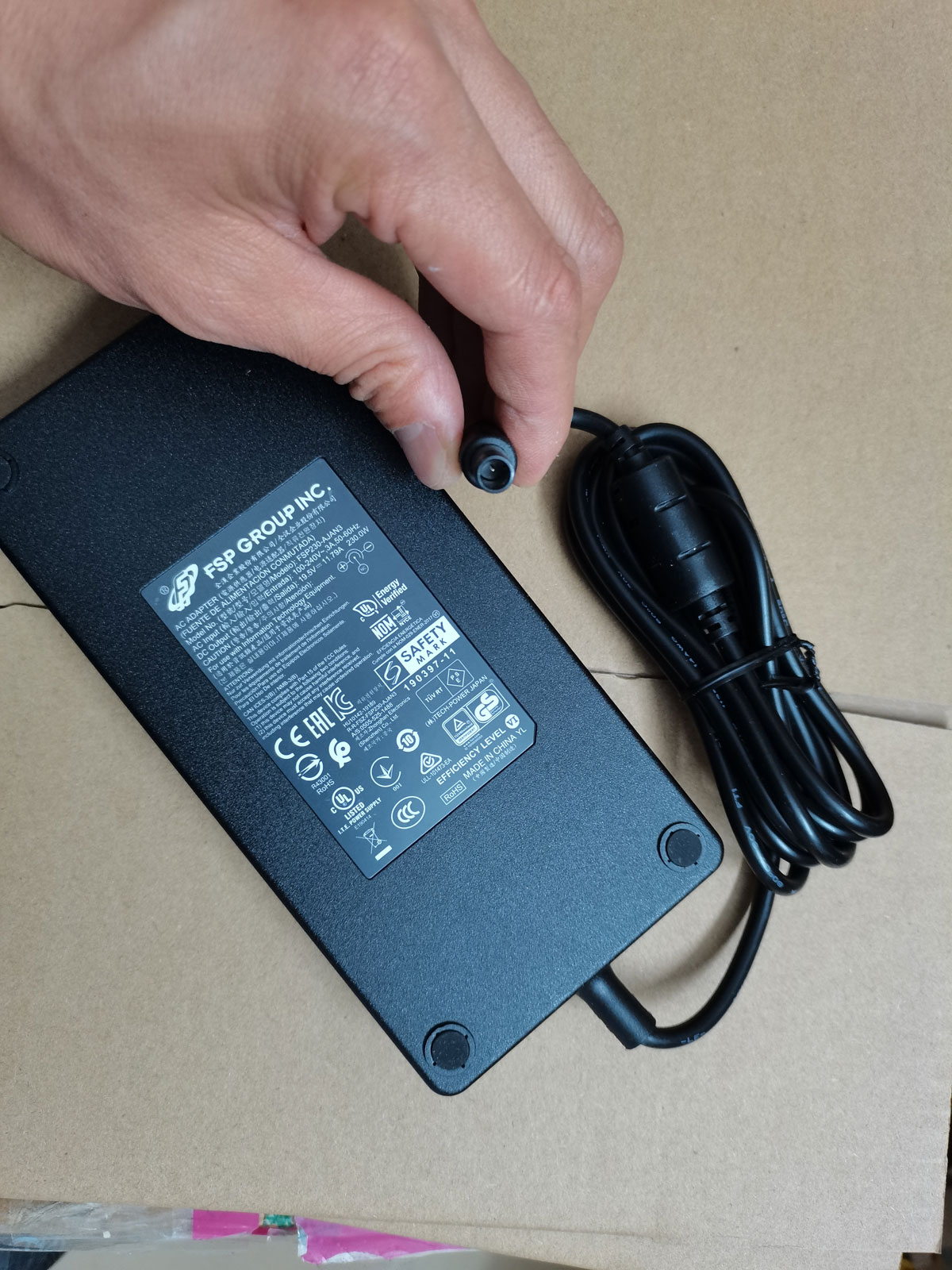 NEW Genuine Slim FSP 19.5V 11. - Pc Gaming Uk review and price