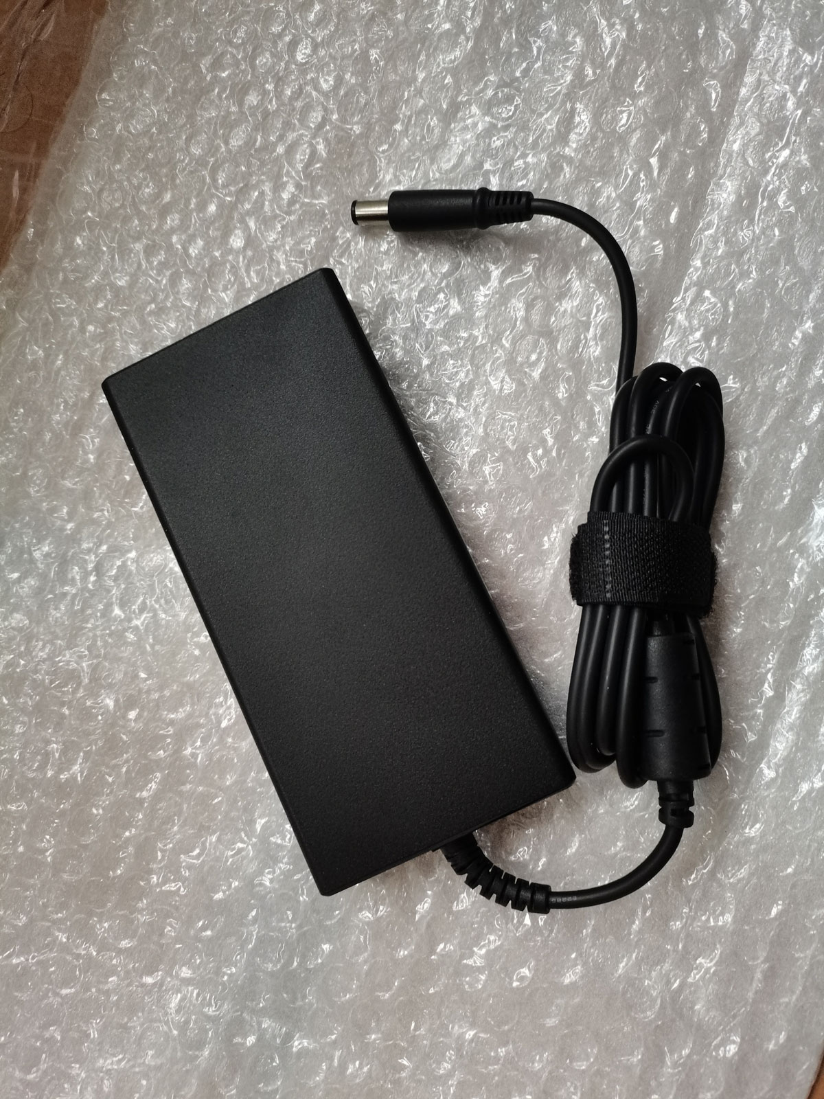 NEW Slim OEM Delta 19.5V 9.23A - Pc Gaming Uk review and price