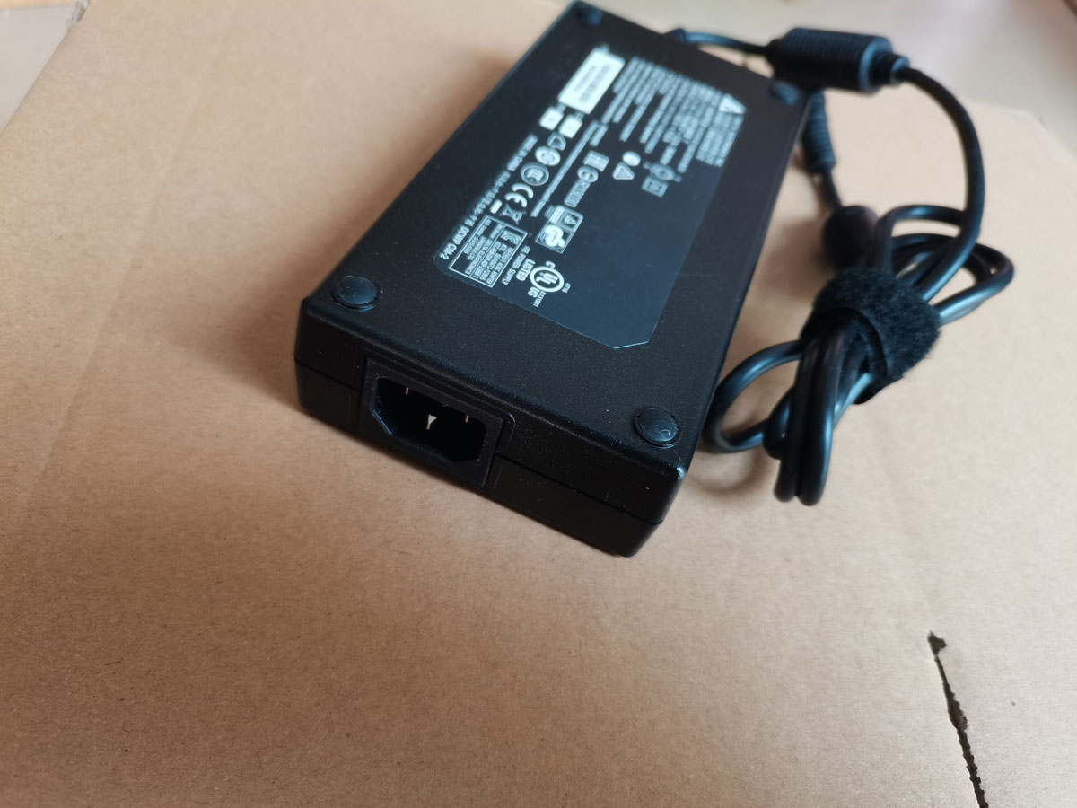 OEM Delta 230W 19.5V 11.8A ADP - Pc Gaming Uk review and price